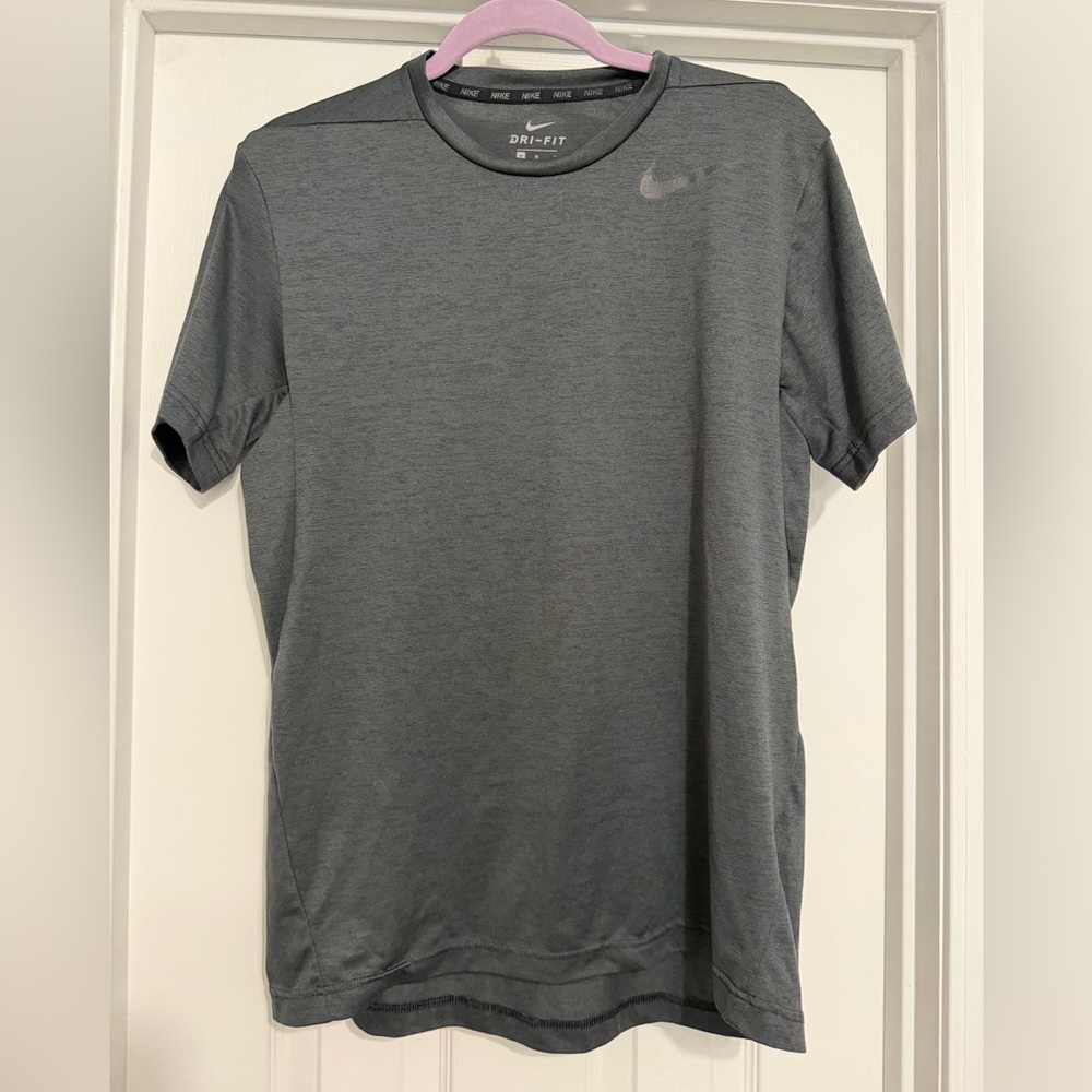 Nike Men’s Dri-FIT Gray workout shirt